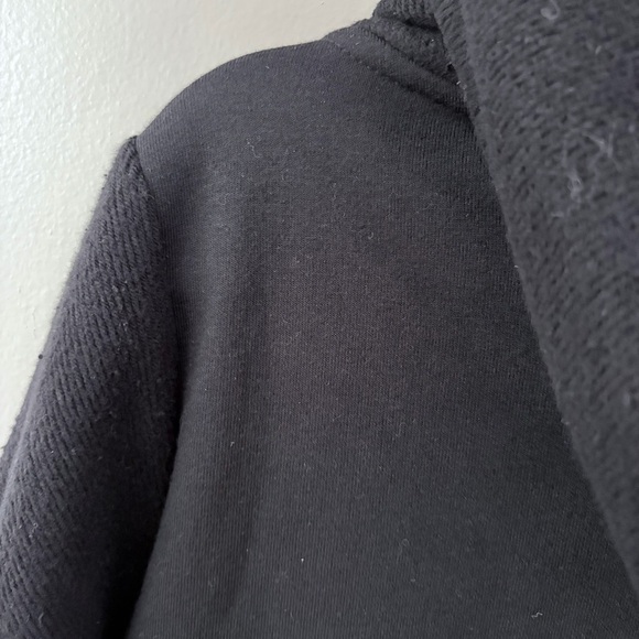 Wanakome Black Hoodie with Patterned Interior - Picture 6 of 8